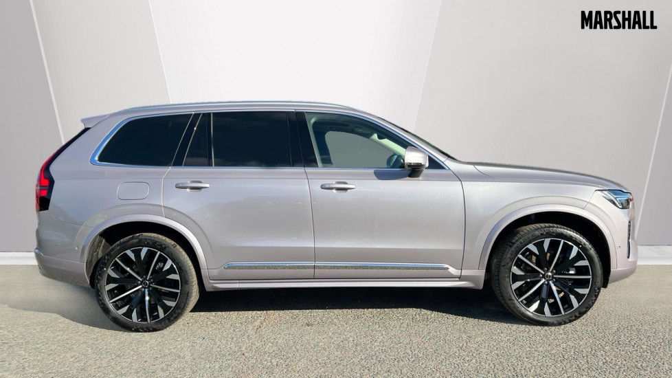 Used Volvo XC90 2025 for sale - 76870409: Photo 3