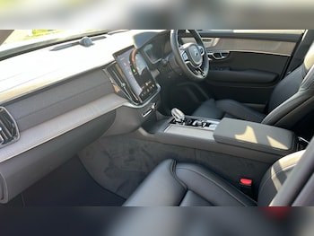 Used Volvo XC90 2025 for sale - 76870409: Photo