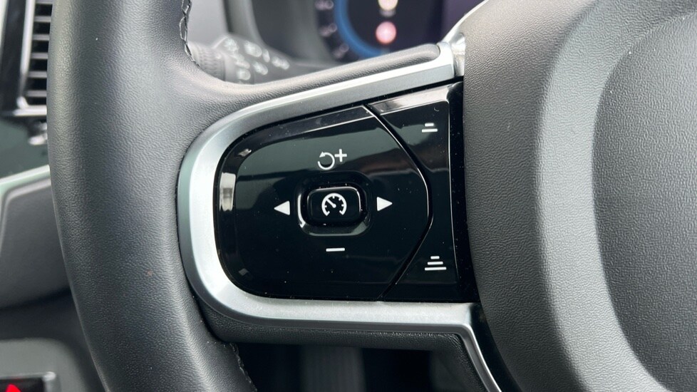 Used Volvo XC90 2023 for sale - 76580272: Photo 38