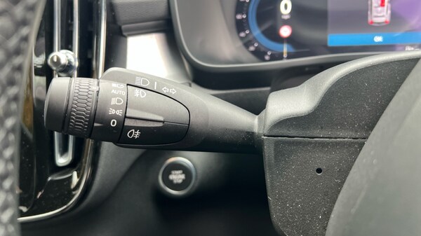 Used Volvo XC40 2022 for sale - 76265595: Photo 27