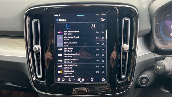 Used Volvo XC40 2022 for sale - 76265595: Photo 30
