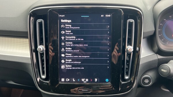 Used Volvo XC40 2022 for sale - 76265595: Photo 33