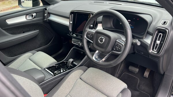 Used Volvo XC40 2022 for sale - 76265595: Photo 5