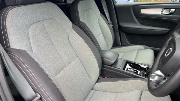Used Volvo XC40 2022 for sale - 76265595: Photo 9