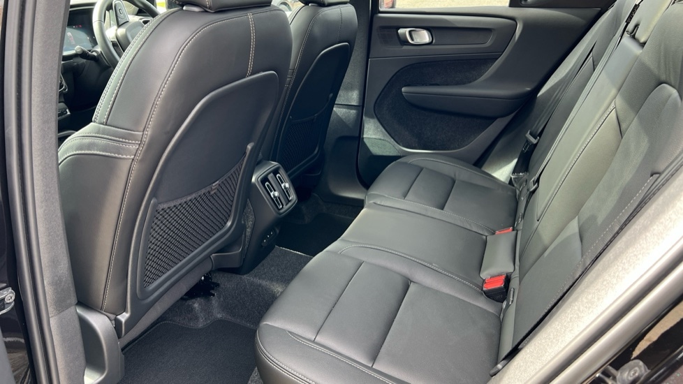 Used Volvo XC40 2025 for sale - 76870442: Photo 10