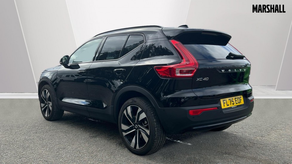 Used Volvo XC40 2025 for sale - 76870442: Photo 2