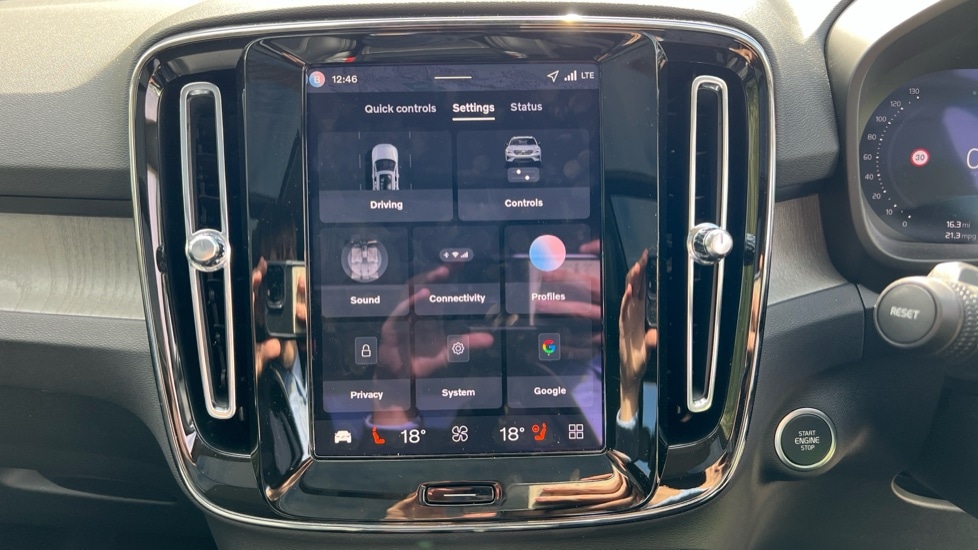 Used Volvo XC40 2025 for sale - 76870442: Photo 33