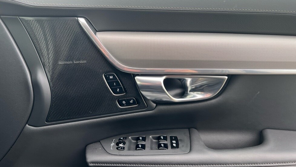 Used Volvo V90 2024 for sale - 76868623: Photo 15