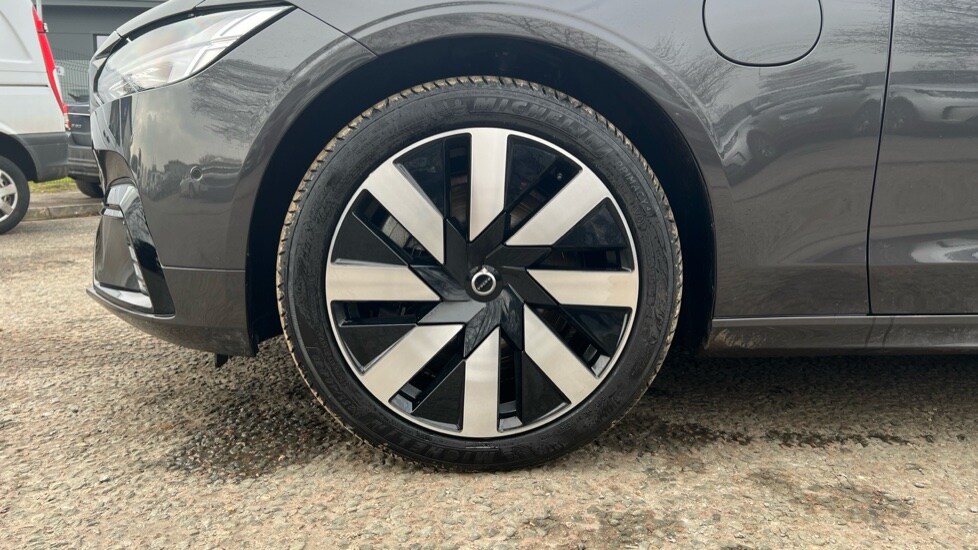 Used Volvo V90 2024 for sale - 76868623: Photo 25