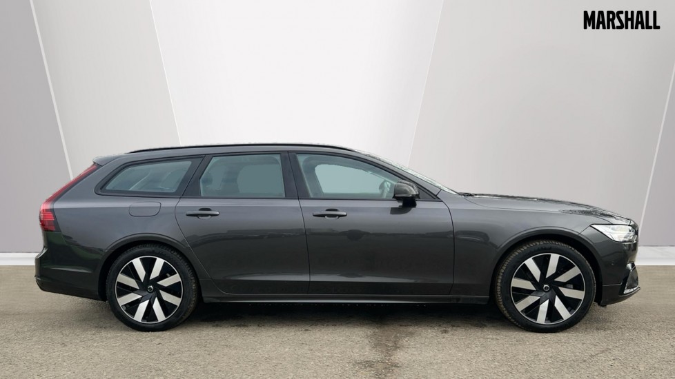 Used Volvo V90 2024 for sale - 76868623: Photo 3