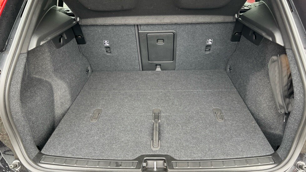 Used Volvo XC40 2024 for sale - 76168561: Photo 17