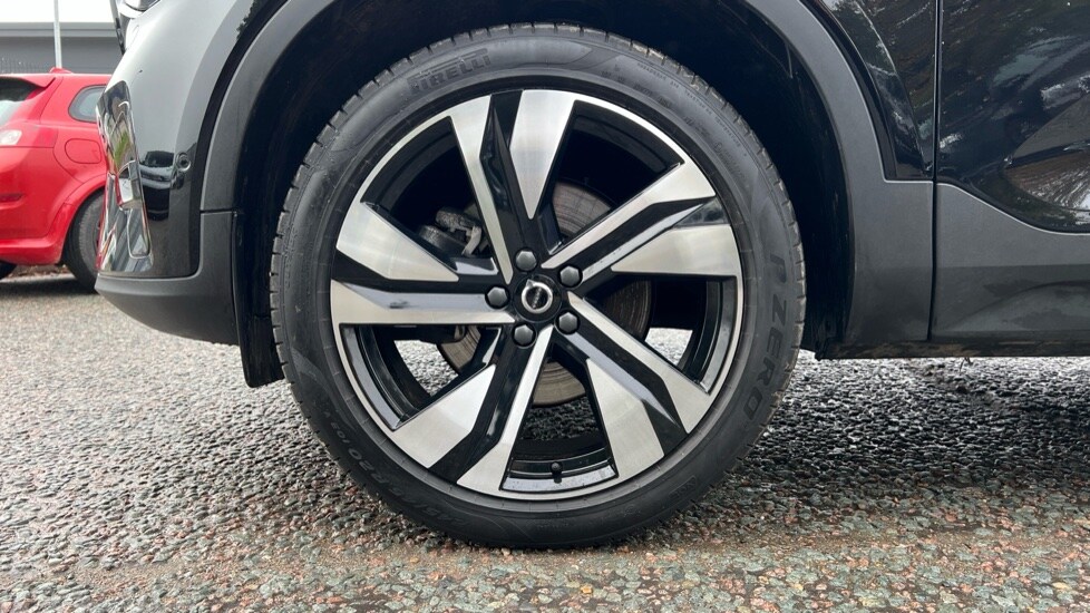 Used Volvo XC40 2024 for sale - 76168561: Photo 25