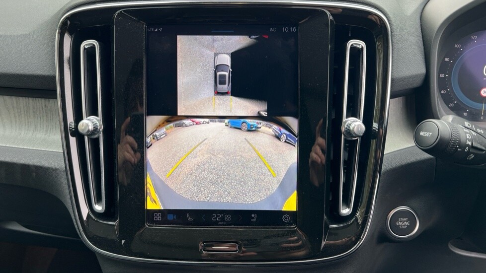 Used Volvo XC40 2024 for sale - 76168561: Photo 32