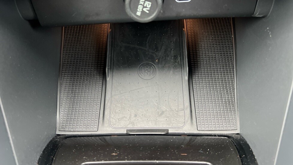 Used Volvo XC40 2024 for sale - 76168561: Photo 37