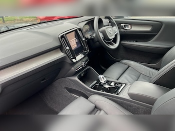 Used Volvo XC40 2024 for sale - 76168561: Photo