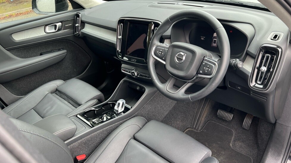 Used Volvo XC40 2024 for sale - 76168561: Photo 5