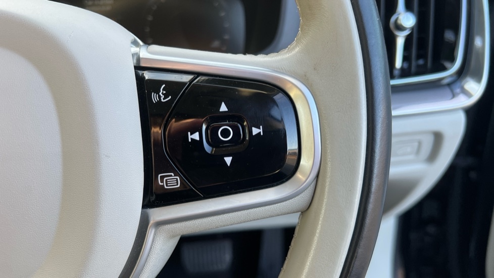 Used Volvo V60 2020 for sale - 76609698: Photo 19