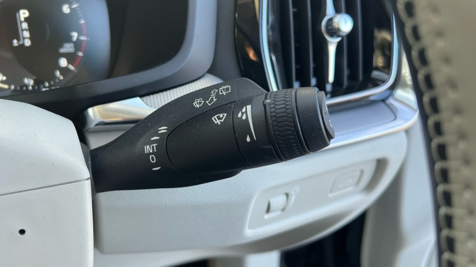 Used Volvo V60 2020 for sale - 76609698: Photo 28