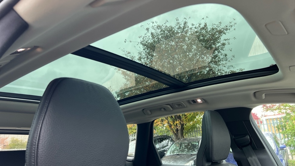 Used Volvo XC60 2021 for sale - 76229452: Photo 34