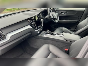 Used Volvo XC60 2021 for sale - 76229452: Photo
