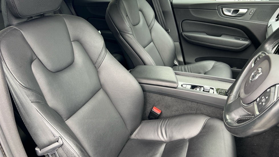 Used Volvo XC60 2021 for sale - 76229452: Photo 9