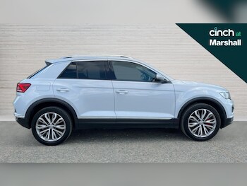 Used Volkswagen T-Roc 2018 for sale - 75467377: Photo