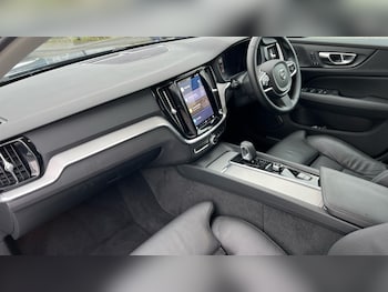 Used Volvo V60 2025 for sale - 76933258: Photo