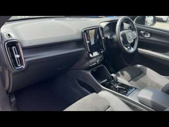 Used Volvo XC40 2023 for sale - 75027560: Photo