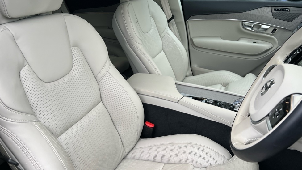 Used Volvo XC90 2025 for sale - 76872748: Photo 9