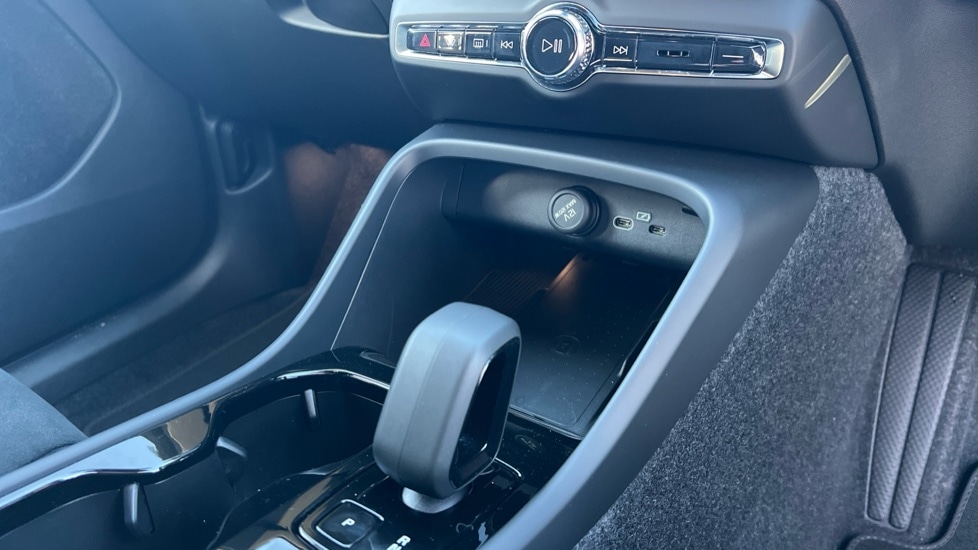 Used Volvo XC40 2025 for sale - 76894782: Photo 14