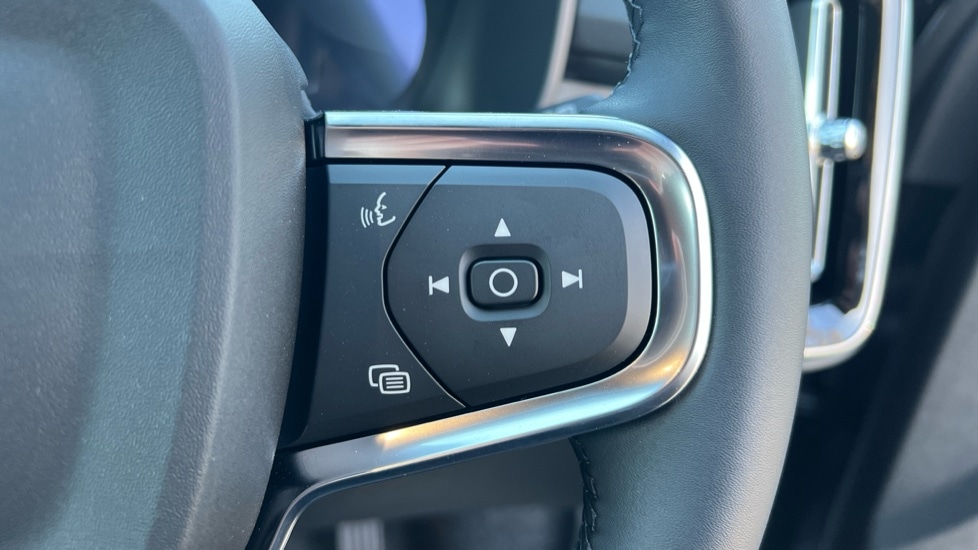 Used Volvo XC40 2025 for sale - 76894782: Photo 19