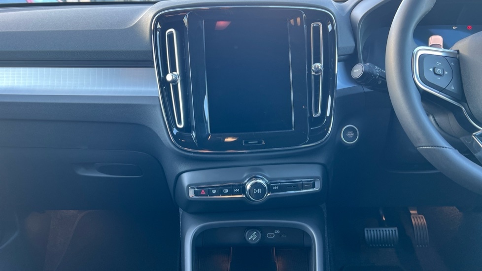 Used Volvo XC40 2025 for sale - 76894782: Photo 22