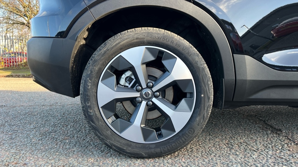 Used Volvo XC40 2025 for sale - 76894782: Photo 24