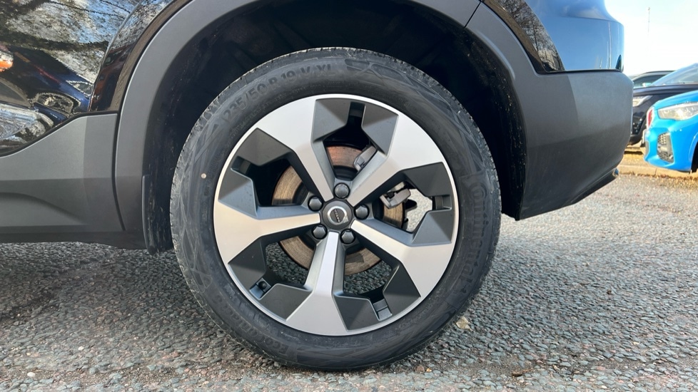 Used Volvo XC40 2025 for sale - 76894782: Photo 26