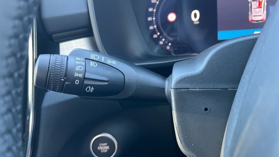 Used Volvo XC40 2025 for sale - 76894782: Photo 27