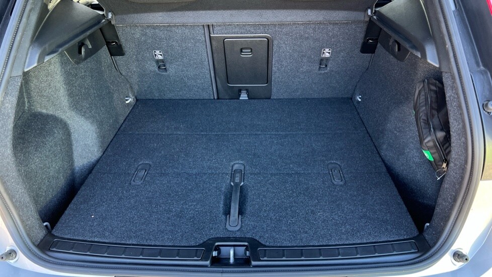 Used Volvo XC40 2024 for sale - 76116934: Photo 17