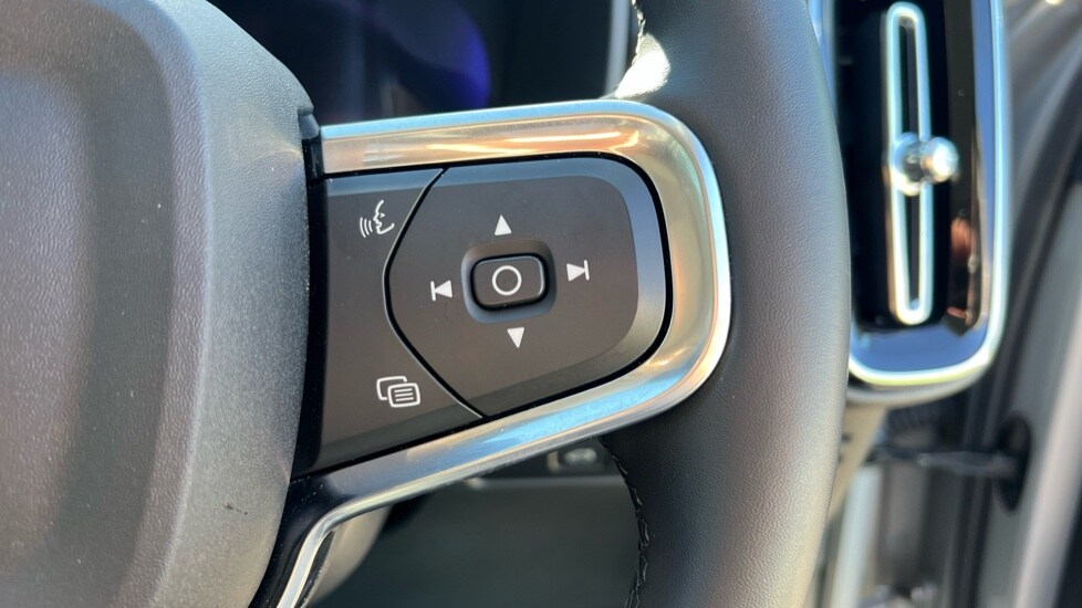 Used Volvo XC40 2024 for sale - 76116934: Photo 19