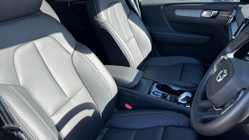 Used Volvo XC40 2024 for sale - 76116934: Photo 9