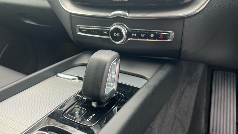 Used Volvo XC60 2023 for sale - 77079103: Photo 14