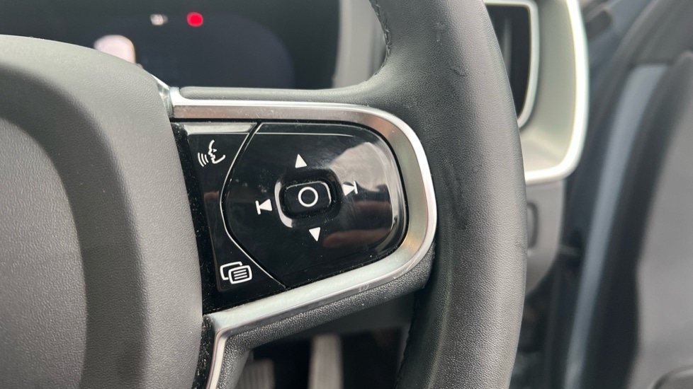 Used Volvo XC60 2023 for sale - 77079103: Photo 19