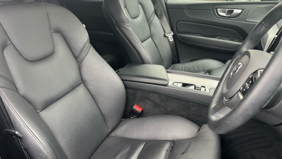 Used Volvo XC60 2023 for sale - 77079103: Photo 9