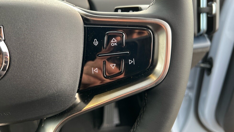 Used Volvo EX30 2025 for sale - 76870424: Photo 19