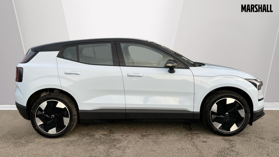 Used Volvo EX30 2025 for sale - 76870424: Photo 3