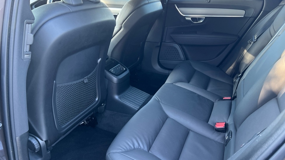 Used Volvo V90 2024 for sale - 76289706: Photo 10