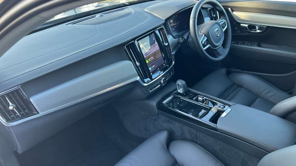 Used Volvo V90 2024 for sale - 76289706: Photo 4