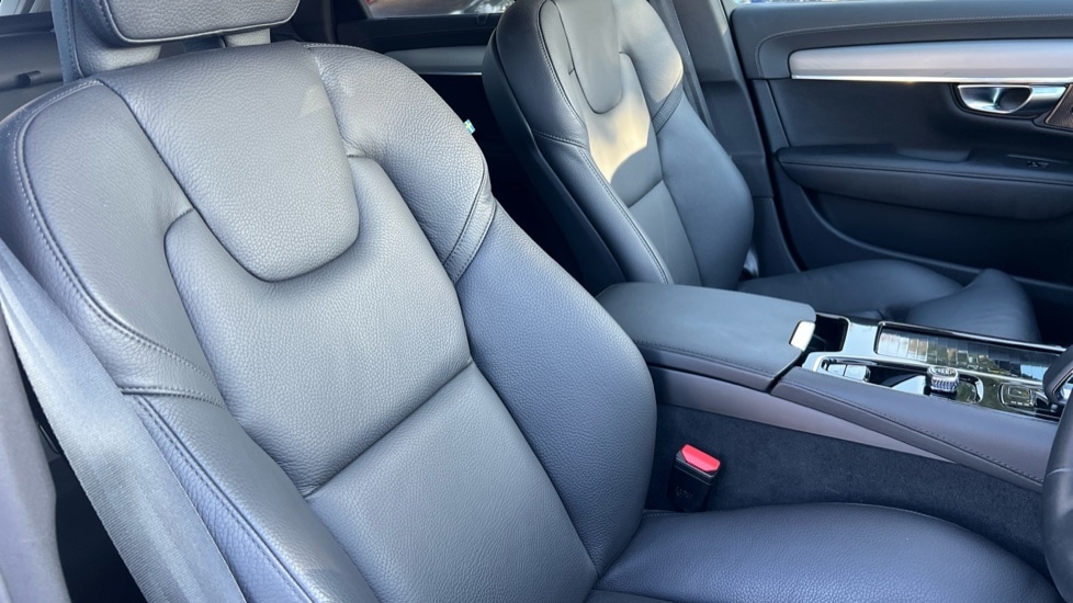 Used Volvo V90 2024 for sale - 76289706: Photo 9