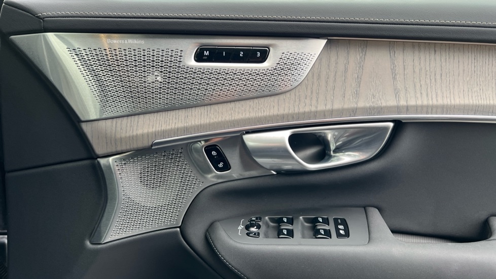 Used Volvo XC90 2025 for sale - 77053387: Photo 15