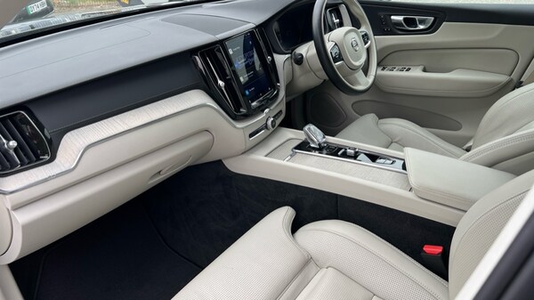 Used Volvo XC60 2022 for sale - 76161194: Photo 4