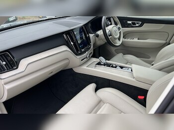 Used Volvo XC60 2022 for sale - 76161194: Photo 4