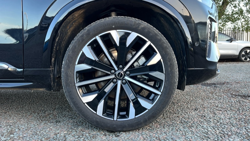 Used Volvo XC90 2025 for sale - 76873329: Photo 16